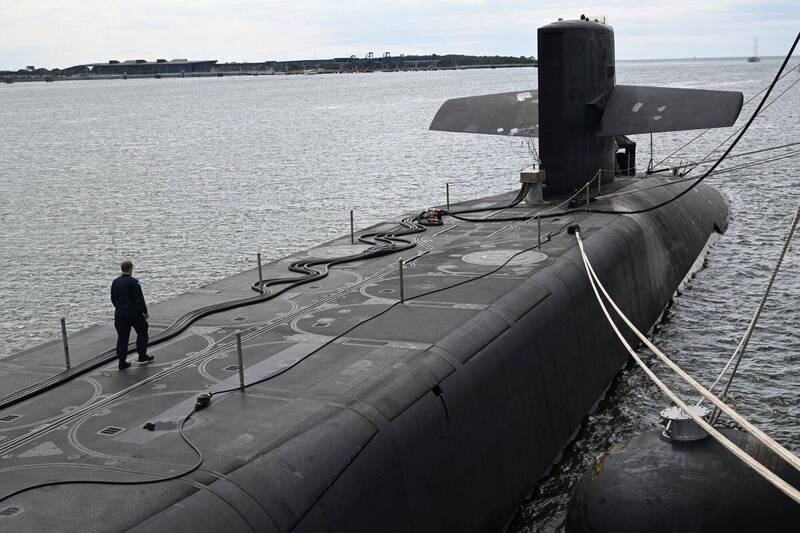 目前只有包括中国、美国、俄罗斯、法国与英国在内的少数国家拥有核潜艇编队，如今南韩已获美方批准建造，有望在十年内加入「核潜艇俱乐部」。（路透社）