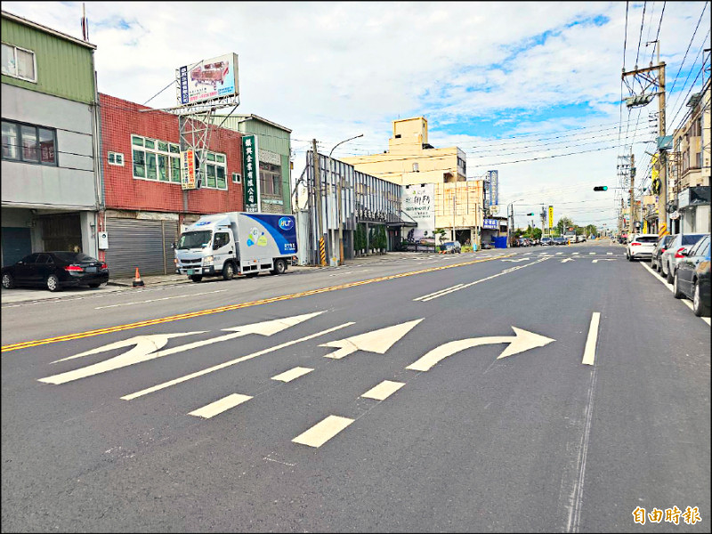 彰縣和美路口畫「虛線箭頭」頭 為預告提示