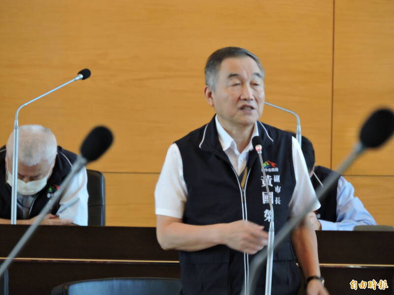 台中副市長黃國榮表示,一開始雖有疏失,但已逐步改善。(記者蘇金鳳攝) 台中副市長黃國榮表示,一開始雖有疏失,但已逐步改善。(記者蘇金鳳攝)