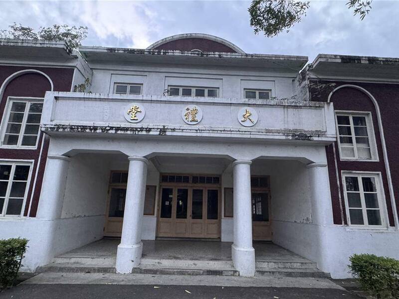 嘉義蒜頭糖廠 近70年「介壽堂」改名「大禮堂」