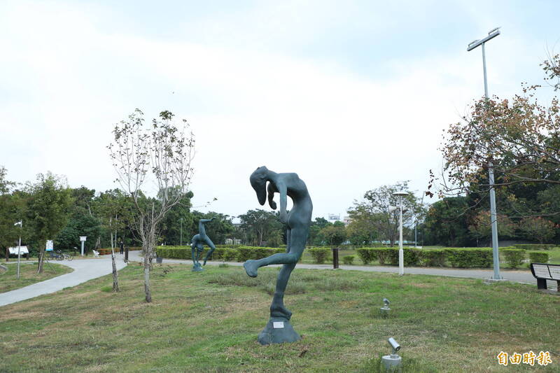 蒲添生運動系列雕塑園區 在嘉市北香湖公園開幕