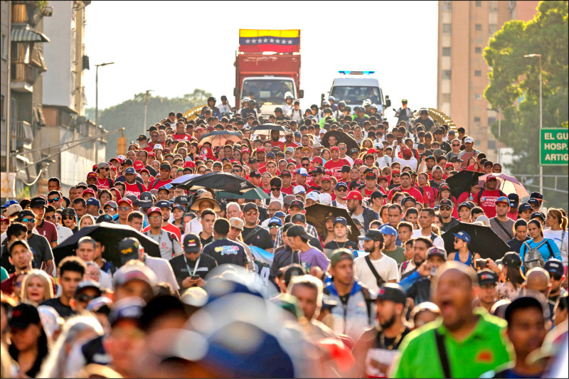 美軍打擊毒販 擬擴及委國軍港機場