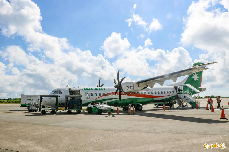 立榮航空公告禁止藍芽耳機託運 3國籍航空也禁止