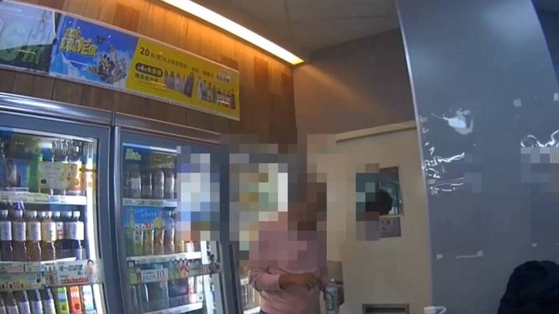 醉漢把「全家」當家 喝啤酒不付錢還作勢打店員