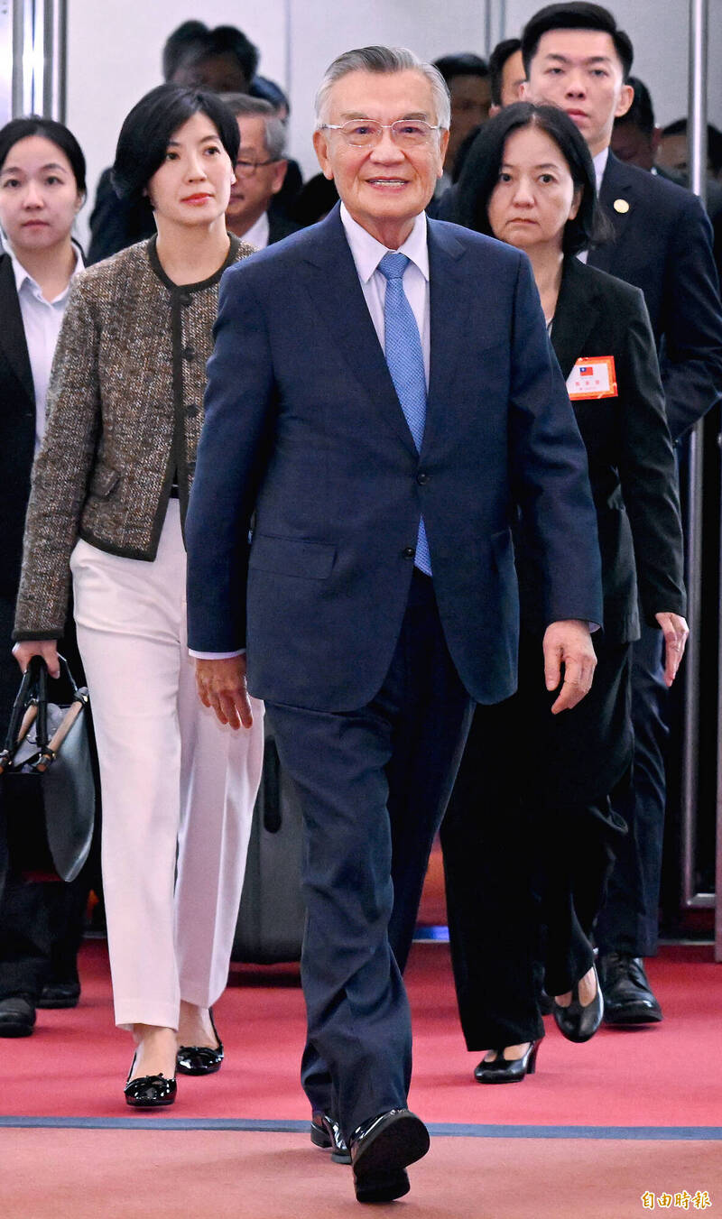 APEC峰會落幕領袖代表林信義返台吳釗燮接機- 政治- 自由時報電子報