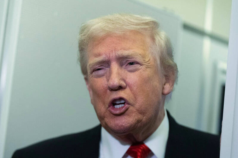 民調顯示 3分之2美國人認為美國「嚴重走錯方向」