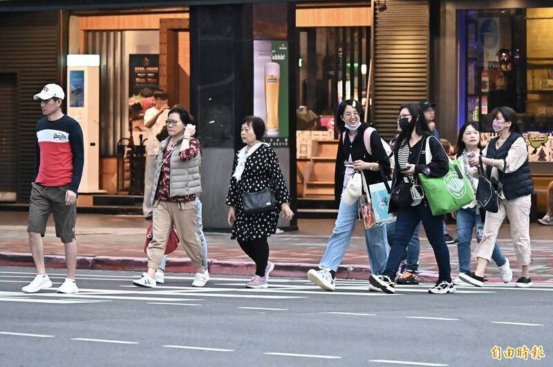 北台灣今整天濕涼  東北季風持續影響至週四