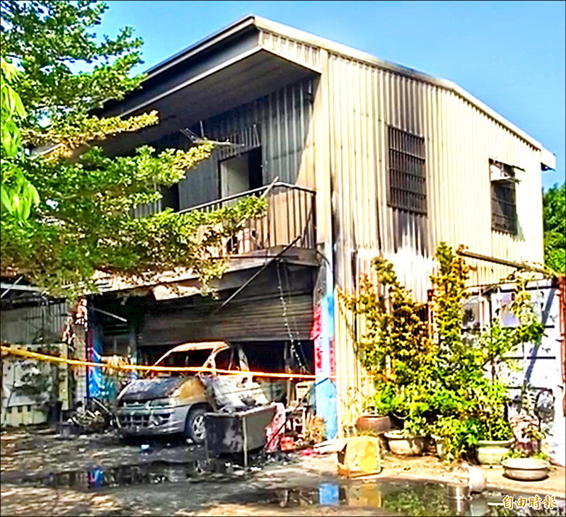 不滿遭退租 倒車衝屋內 前租客涉縱火 屋主母女雙亡