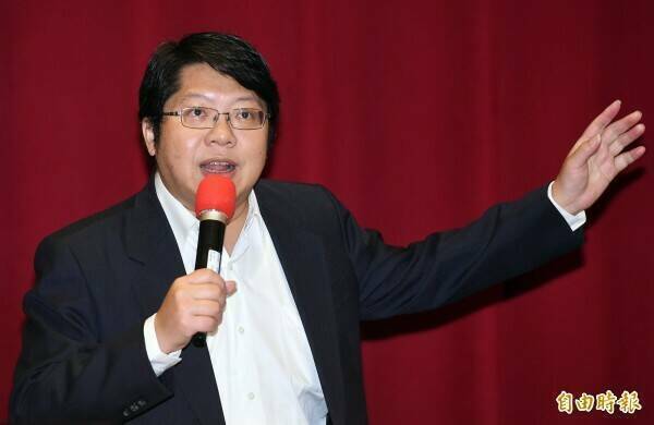 民眾黨主張今年起停砍年金 賴中強批政治投機、背棄年輕人