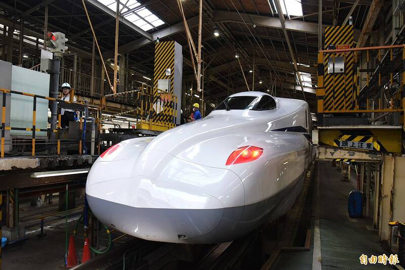 台灣高鐵公司向日本JR東海購買12輛最新的列車N700S。（記者吳亮儀攝）