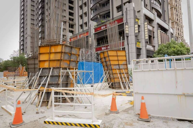 竹市慈雲空橋工程目前實際工程進度已達43.9%。（市府提供）