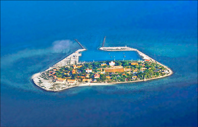 越南打造「重型人工島堡壘」抗中