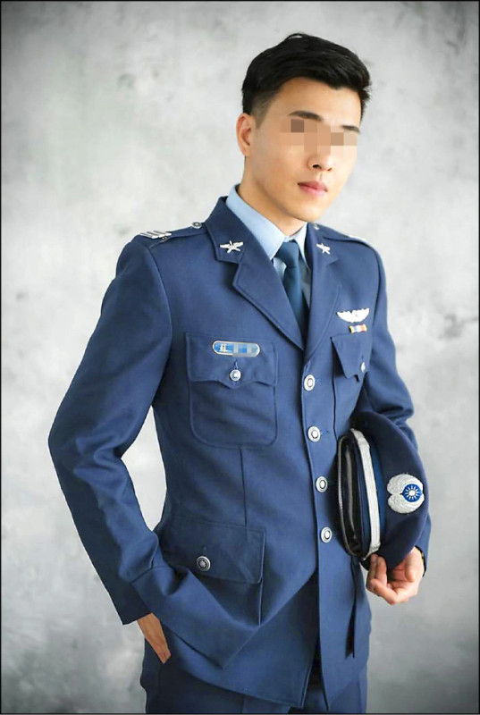 不甘分手 陽光男變恐怖情人／挾持砍姊妹 與警對峙墜亡