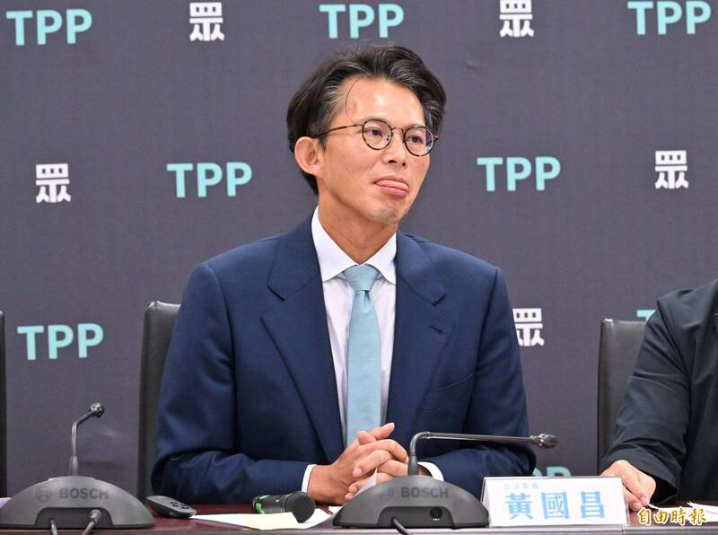 週刊再爆黃國昌收200萬替人質詢出氣 周軒：直球對決了