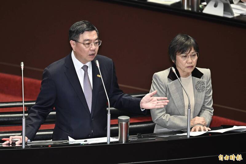 張智倫要求提數位身分證時程 劉世芳:個資會組織法齊全積極研議