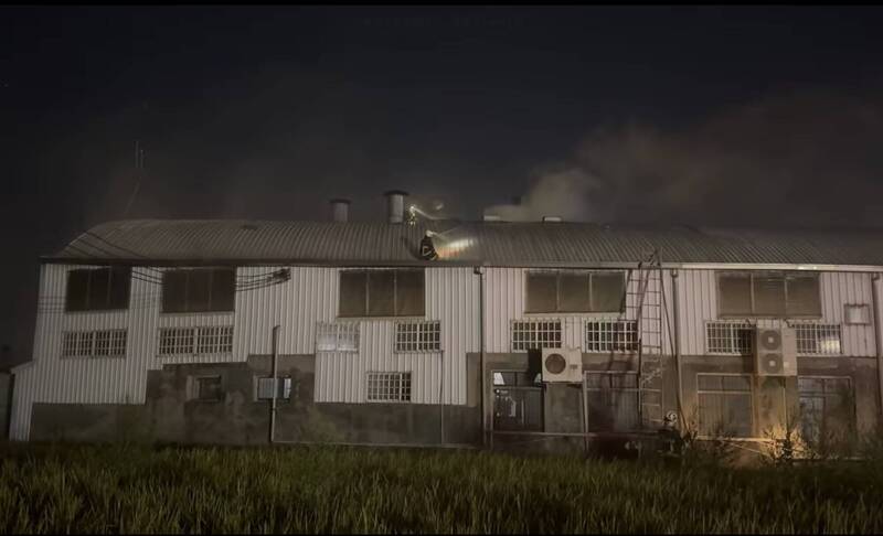 台中工廠火警環保局急發空汙快訊   網稱6行政區都聞到塑膠味
