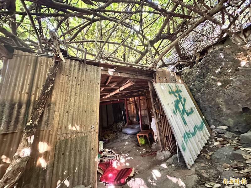 獨家》墾丁小灣沙灘「史上最大規模拆除行動」 墾管處聯合業者大清整