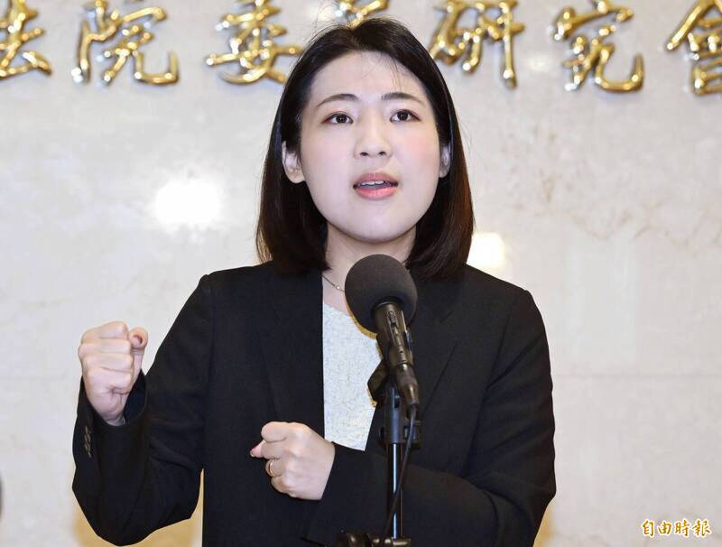 徐巧芯酸賴清德「基層軍人大多討厭你」 網怒列加薪事實打臉嗆爆