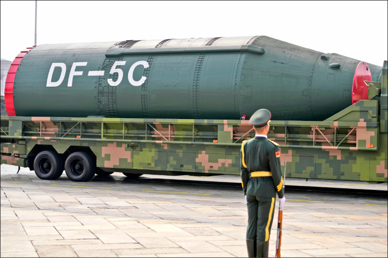 才說恢復核試 川普找中俄裁減核武