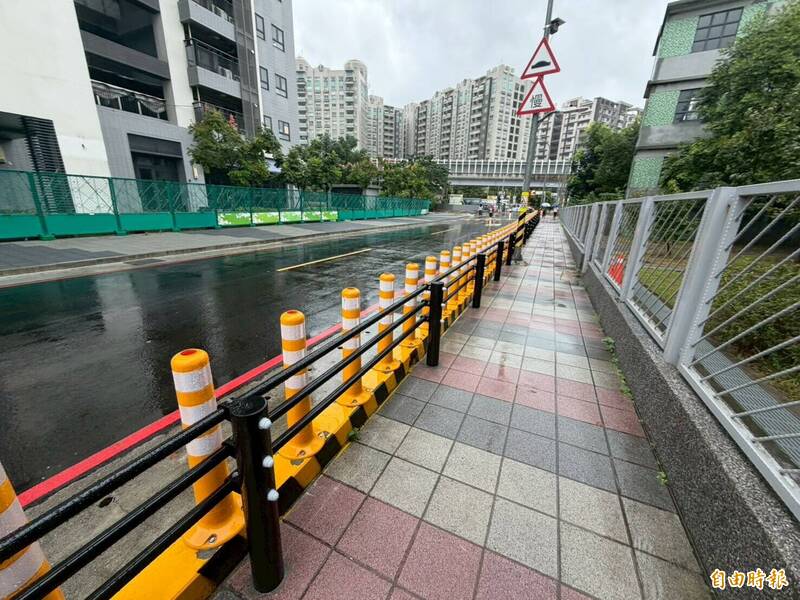 卓冠廷親睹汽車衝撞釀嚴重死傷 三峽北大國小人行道護欄年底完成