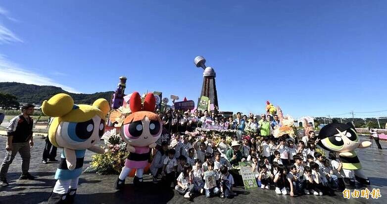 台中國際花毯節開幕!暢遊飛天小女警主題場景
