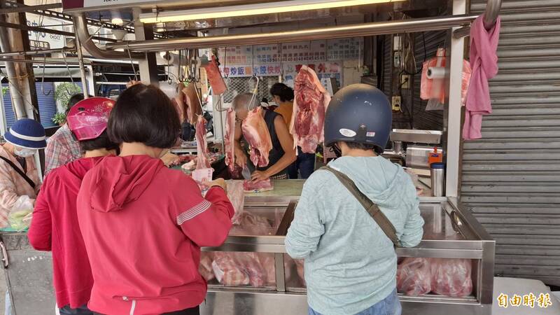 苗縣豬肉解禁 攤商抱怨拍賣價高於外縣市自行吸收成本