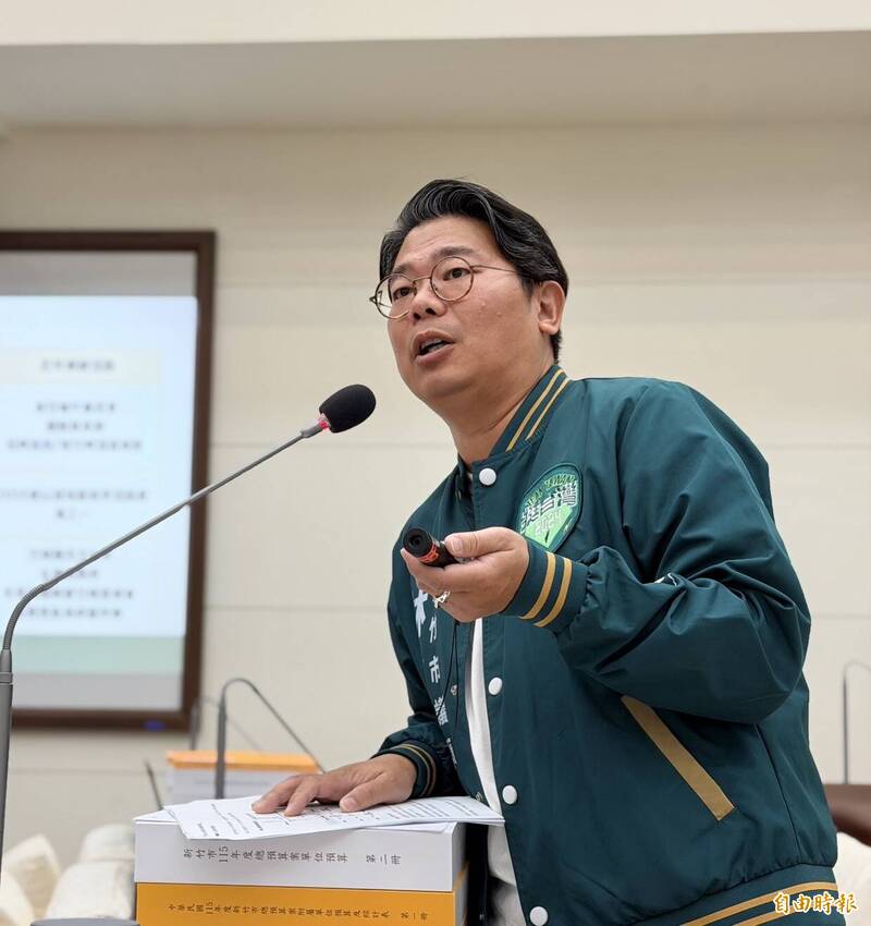 香山議員林盈徹批竹市府花數億辦煙花式活動 不優化海山漁港