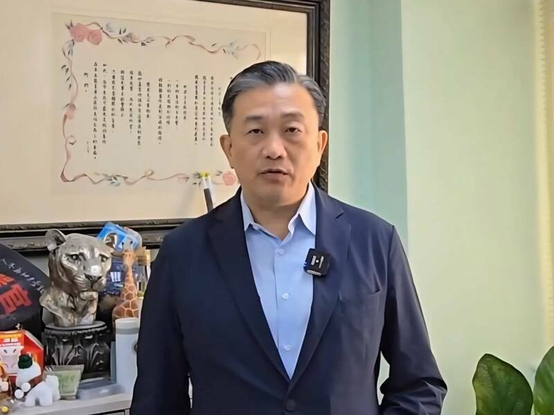 鄭麗文出席「共諜追思會」 王定宇：對著蔣介石吐口水