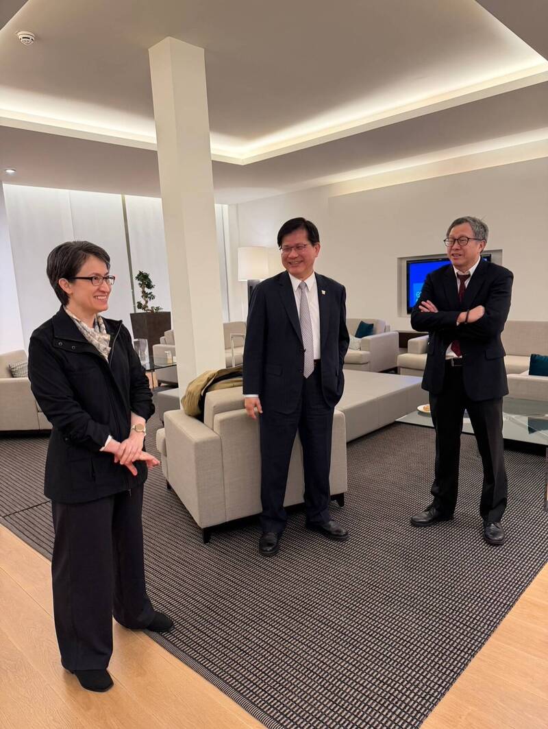 陪同蕭美琴完成訪歐歷史性任務 林佳龍分享照片致謝總統與外交團隊