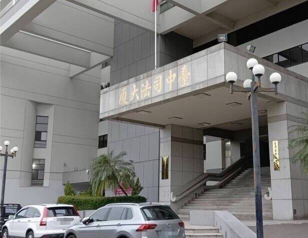 台中人夫KTV硬上女友人 拍片「自保」反成鐵證