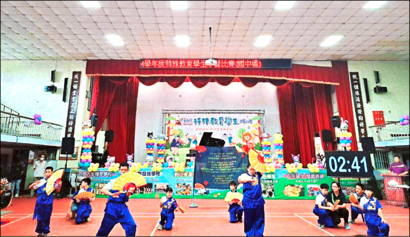特教生才藝賽 225位學生勇敢發光