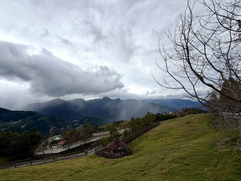 鳳凰颱風要來了!清境農場:明(11)日下午起休園