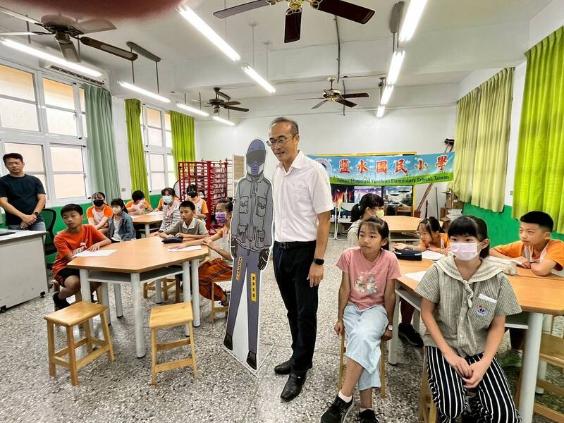 鹽水國小與馬國小學視訊交流 展現熱情與創意