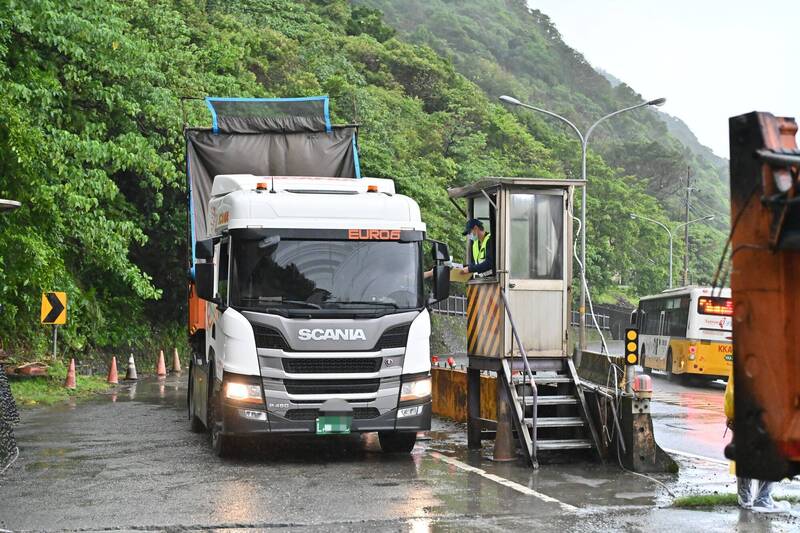 宜蘭3處聯外管制點將設車牌辨識系統 防範非法廢棄物入侵偷倒