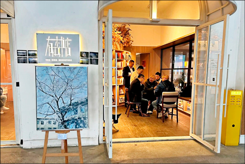 中國打壓公共論壇 人氣書店垂死掙扎