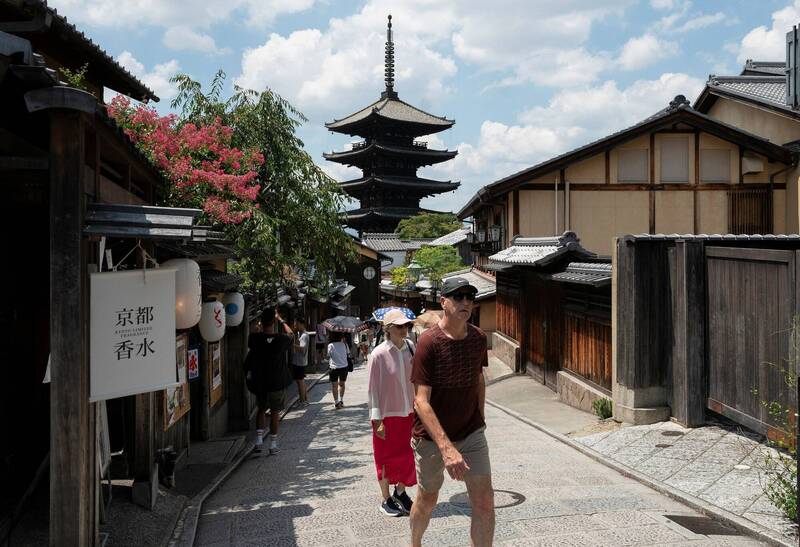 高雄國小赴日教學參訪 旅台日作家見「1地點」搖頭：不適合