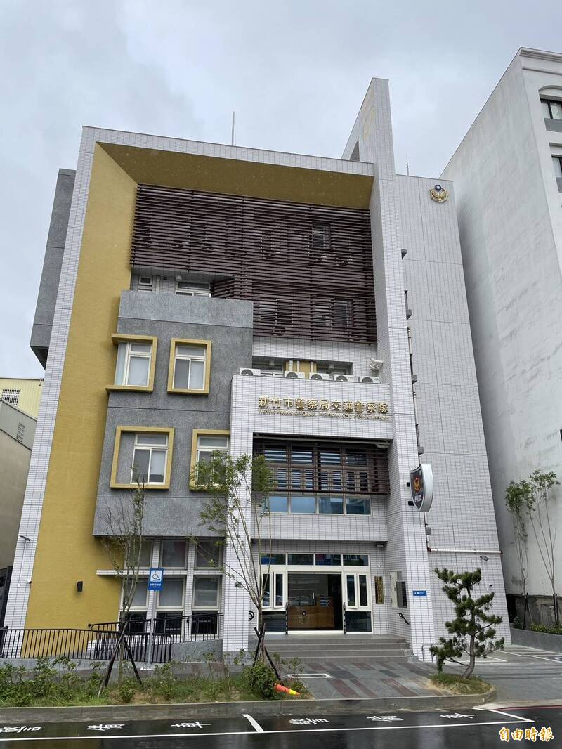 竹市交通隊新廳舍洽公難停車 議員發聲要求改善