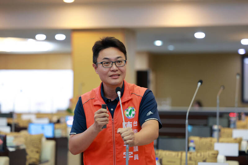 農耕機難行? 險遭「沒入銷毀」 台南民代為老農發聲