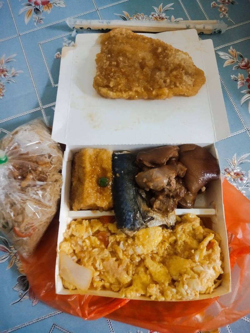 高雄自助餐「一盒500元」菜色曝光！ 店家澄清揭算法