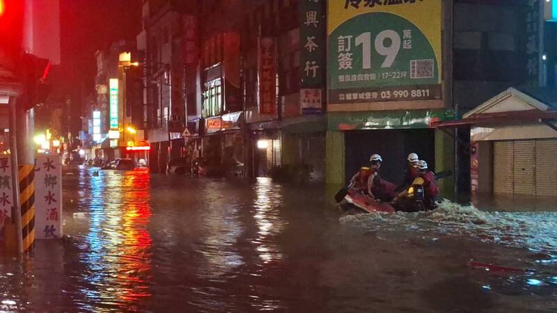 蘇澳暴雨3小時累積328.5毫米 直逼15年前1021梅姬颱風紀錄