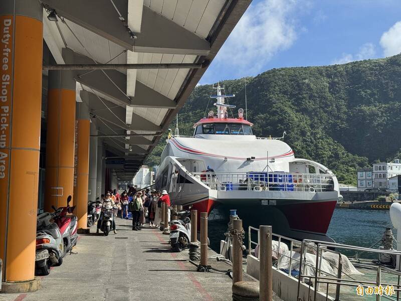 鳳凰颱風亂船班 今10航線、103航次停開