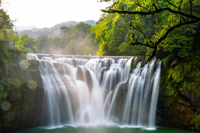 新北十分瀑布公園等景點   今起恢復開放