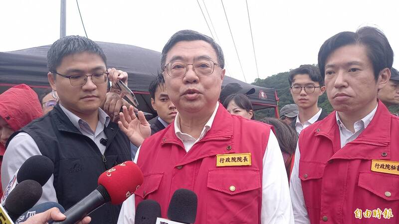 談韓國瑜「桌子有四隻腳」之說 卓榮泰批對共諜祭拜與紅色通緝沉默