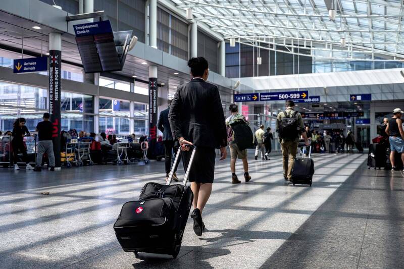 自認校花級面試卻完敗!她曝考空姐「1件事」比漂亮重要