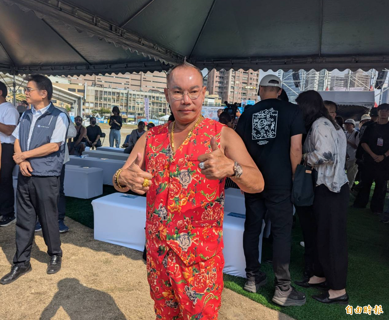 宜蘭蘇澳淹大水！ 吊車大王派2小山貓、1怪手支援救災