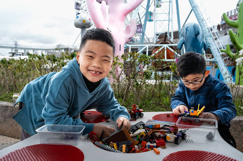 拼積木、玩桌遊到手作！ 高雄城市書展「邊玩邊讀」