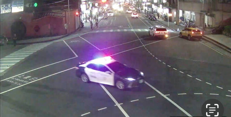 不熟路況! 外地遊客遇子突發熱痙攣 金山警開道助送醫