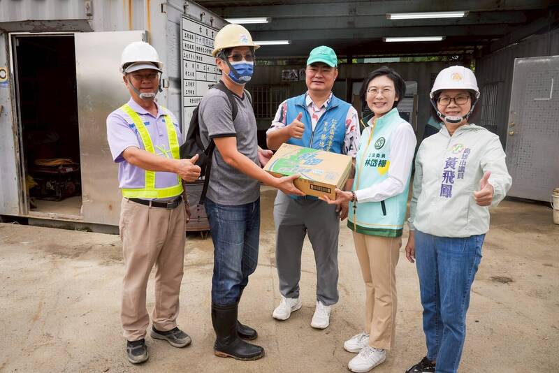 林岱樺留高雄勘查防災 幕僚代辦2026初選登記
