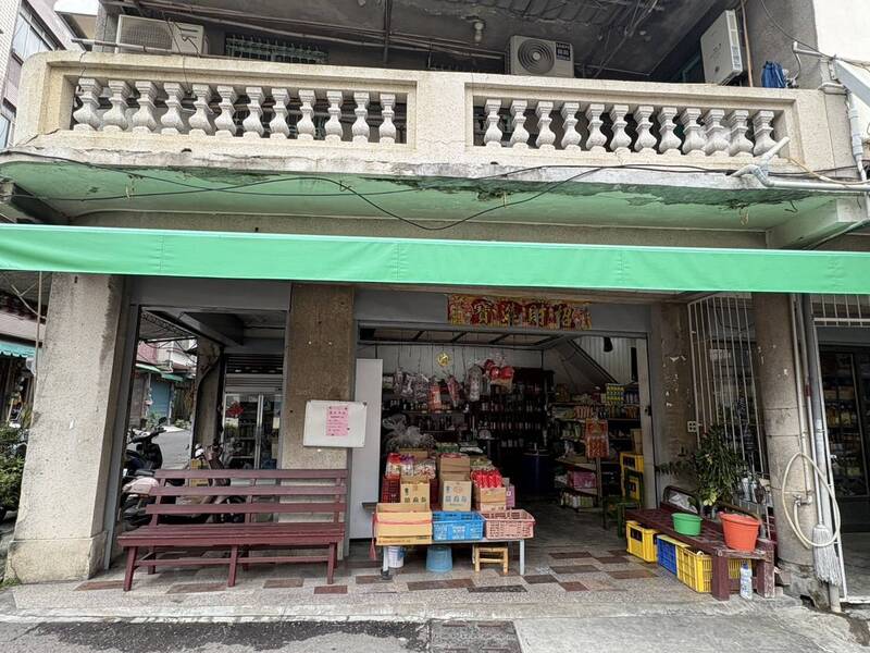台積電高雄廠旁小巷內 「百年雜貨店」充滿人情味