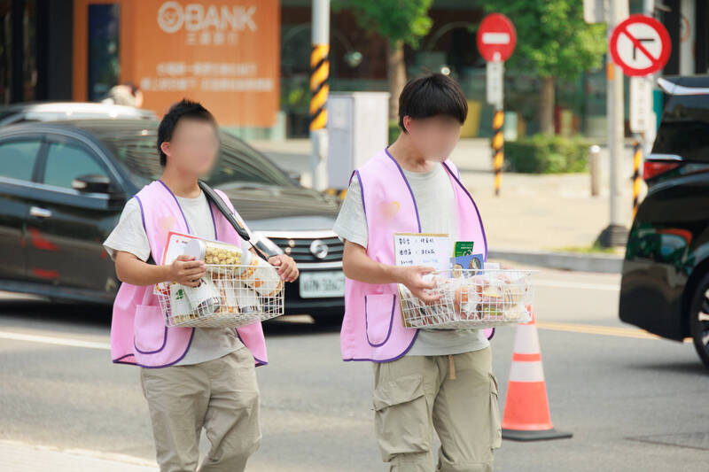 庇護工場學員加班賣糕點 被爆「賣不到1萬不得回家」